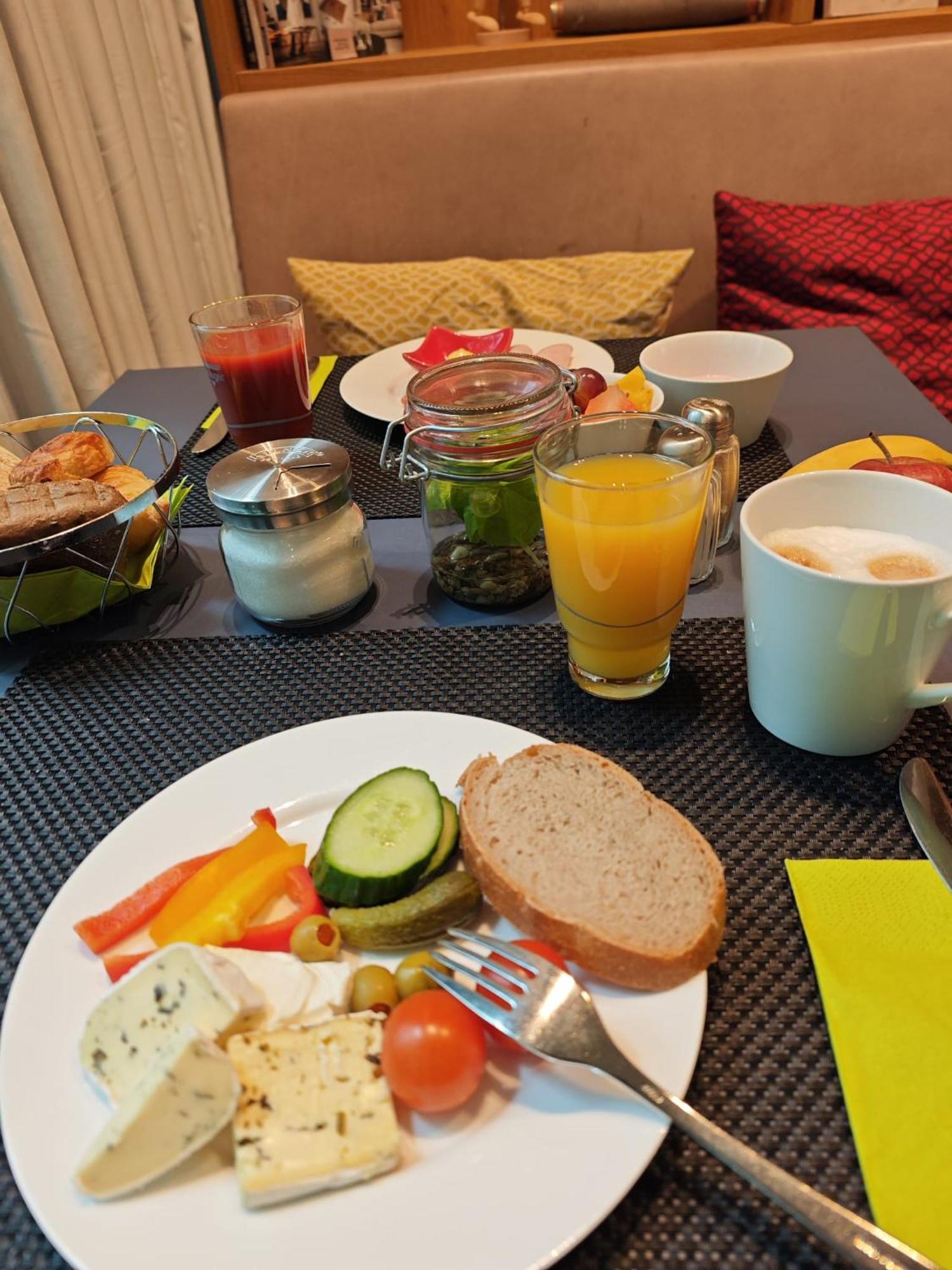 Mercure Hotel Berlin Wittenbergplatz Esterno foto